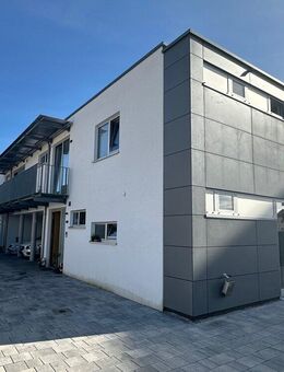 3 Reihenhäuser in Pocking (Gesamt- oder Einzelverkauf) mit EBK, Tageslichtbad und Balkon - Pocking