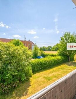 IMMOBERLIN.DE - Helle Wohnung mit Südloggia & Pkw-Stellplatz nahe Campus & Klinikum Buch - Panketal