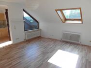 Helle und gepflegte 1-Zimmer Wohnung mit Balkon in Lützenhardt - Waldachtal