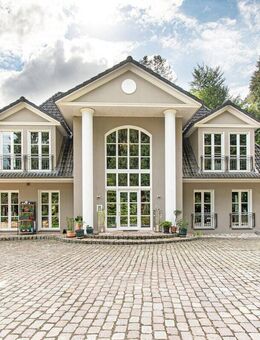 Luxuriöse Landhausvilla mit exklusiver Ausstattung - In traumhafter Lage von Bendestorf - Bendestorf