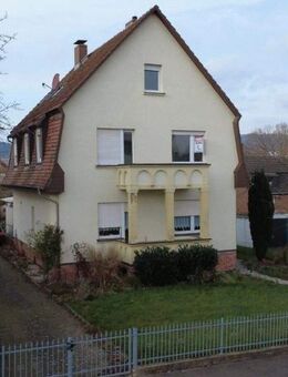 Charmantes Zweifamilienhaus in Kassel-Oberzwehren – Stadtnähe trifft Idylle - Kassel