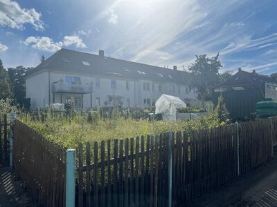 Vermietetes Mehrfamilienhaus mit großem Grundstück für mögliches Bauland