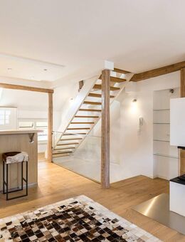 Geschmackvoll sanierte Wohnung im denkmalgeschützten Bauernhaus - München