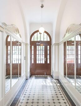 Top Invest: 2-Zimmer Altbau mit Balkon in bester Wilmersdorf Lage! - Berlin