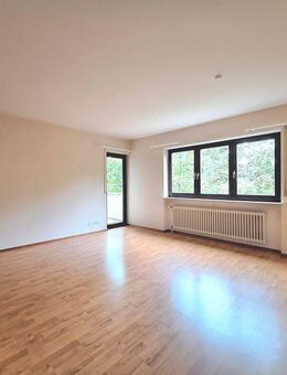 KL-Uniwohngebiet - Schöne 3-Zimmer-Wohnung mit Loggia und EBK - Kaiserslautern