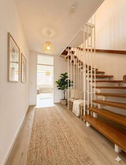 Große, renovierte Maisonette mit zwei Balkonen - viel Platz und perfektes Wohngefühl auf zwei Ebenen - Siegen (Universitätsstadt)