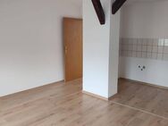 schöne 2-Raum WE in Zentrum zu vermieten - Naumburg (Saale)