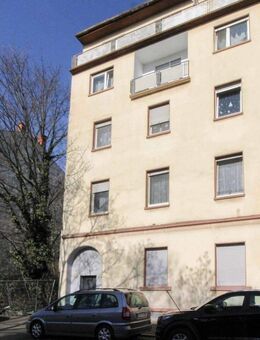 Schön geschnittene 4 Zimmer Wohnung mit 2 Balkonen in zentraler Lage - Ludwigshafen (Rhein)