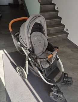 Kinderwagen in der Farbe grau - Berlin