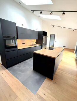 Großzügige Dachgeschosswohnung mit Designküche und Weitblick - ab 01.10.2025 zu mieten - Zwiesel