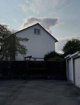 Gepflegtes Reihenendhaus mit 430 m2 Grund - Blomberg (Nordrhein-Westfalen)