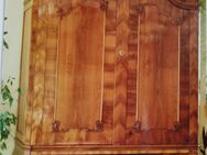 Antiker Dielen Schrank - Bergisch Gladbach