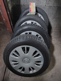 Opel Corsa D/E Winterräder 6jx15 et39 Hankook icebeat 185/60/15 7,5mm - Bad Lippspringe