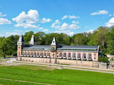 *moderne und großzügige 4,5 Raumwohnung in einmaliger Lage an der Elbe*