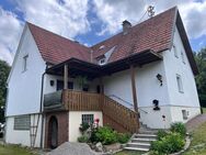 EFH mit Renovierungsbedarf und Baugrundstück in Walkertshofen - Walkertshofen
