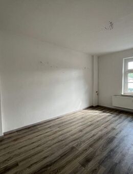 Zentral und ruhig - starten Sie Mietfrei in Ihre neue Traumwohnung - Hainichen (Sachsen)