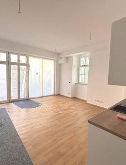 Moderne Erdgeschosswohnung in Regensburg mit Balkon - Regensburg