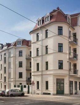Hochwertig sanierte 2-Zimmerwohnung mit Loggia und Parkettboden! - Leipzig