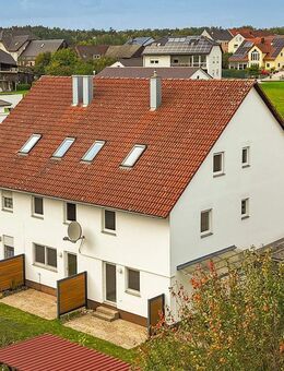 Attraktives Anlagepaket! 3 Reihenhäuser mit über 6 % Rendite - Freihung