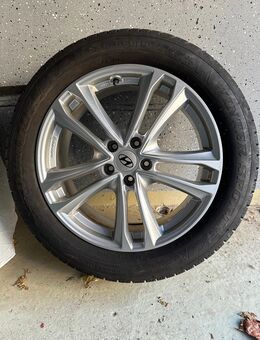 Winterreifen m. Hyundai-LM-Felgen 235/55 R 19 f. Ioniq 5 + Gummifussmatten - Weißenburg (Bayern) Zentrum