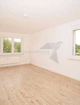 ++ Frisch gestrichen !! NEU sanierte 3 Raum-Whg. mit tollem Tageslichtbad und PKW-Stellplatz - Chemnitz