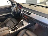 BMW 320 D TOURING*AUT*LEDER*SITZH*XENON*M SPORTPAKET - Sindelfingen