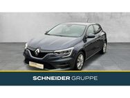 Renault Megane, 1.3 TCe 140, Jahr 2022 - Zwickau