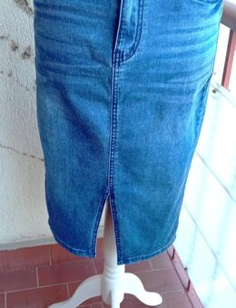 Da. Jeans Rock Blue Demin Stretch gerader Schnitt Schliz-Rock Gr. M - Viersen Zentrum