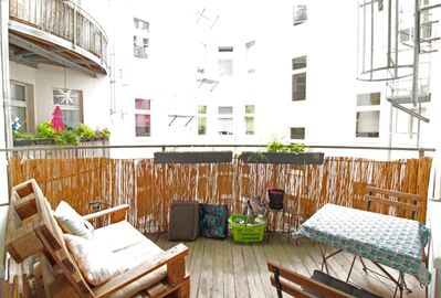 Mitten in der City, Balkon, Aufzug, frisch renoviert!