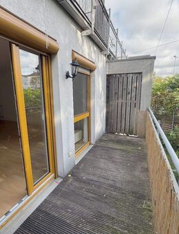 1 ZW in Top-Lage Würzburg nähe Ringpark inkl. TG-Stpl. und sonnigem Balkon - Würzburg