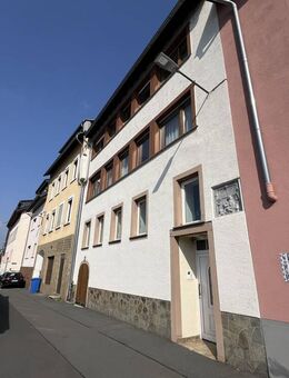 Großzügiges Einfamilienhaus mit Einliegerwohnung und tollem Rheinblick - Lorch (Hessen)