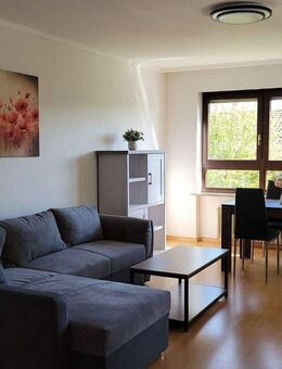 Möblierte 3,5 Zimmer Wohnung mit TG-Stellplatz - Böblingen