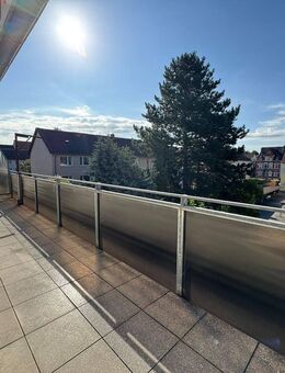 4 Zimmer Wohnung mit großem Südbalkon - Hildesheim