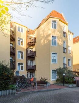 Renovierte 3-Zimmer-Wohnung mit 2 Balkonen in Bremerhaven-Lehe - Bremerhaven