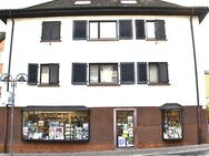 Zweifamilienhaus mit Laden in Birkenfeld-Zentrum - Birkenfeld (Baden-Württemberg)