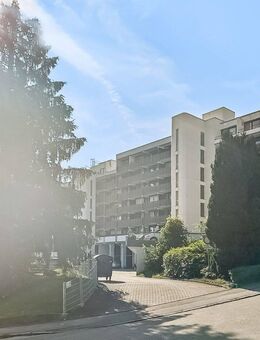 Charmante 2-Zimmer-Wohnung mit großem Balkon und Blick ins Grüne - Riedenburg - Riedenburg