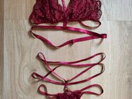 Rotes Sitzen-Dessous Set Lingerie - Dresden Zentrum