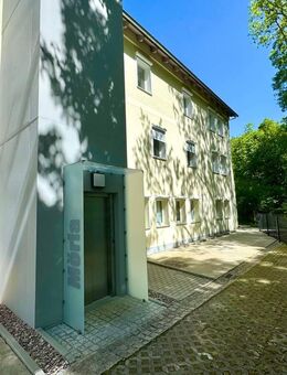 Hochwertig wohnen. Repräsentativ leben. - Luxuriöse Mietwohnung mit Whirlpool und Designmöblierung - Rudolstadt