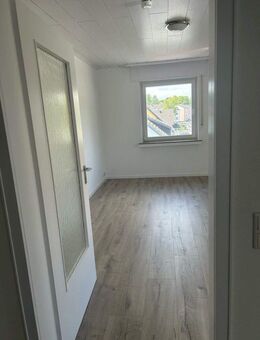 "EHRENSACHE ..." - frisch renovierte Mietwohnung in Hagen - Hagen (Stadt der FernUniversität)