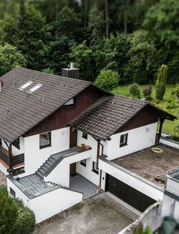 Charmantes Einfamilienhaus mit Charakter und großzügigem Gartenparadies - Altdorf (Bayern)