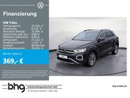 VW T-Roc, 1.5 l TSI MOVE T-Roc Life OPF, Jahr 2023 - Freiburg (Breisgau)