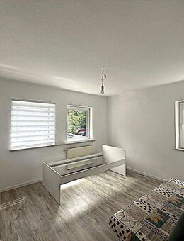 3-Zimmer-Wohnung, zentral gelegen, nur wenige Gehminuten zur U-Bahn Stadthalle, mit schöner Einbauküche - Fürth