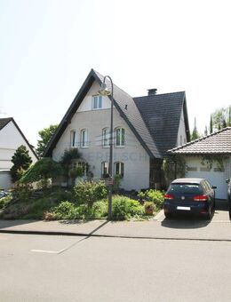 Für gehobene Ansprüche-Hochwertige Familienimmobilie in gefragter Aussichtslage von Alfter - Alfter