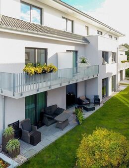 Bezugsfertige Penthousewohnung mit hohen Decken und Dachterrasse - Norderstedt