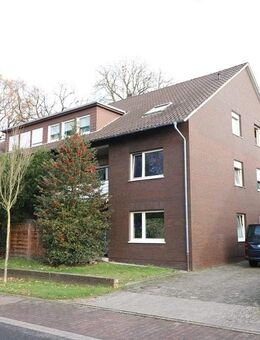 Vollvermietetes, zentral gelegenes Mehrfamilienhaus mit 6 Wohneinheiten, Keller und Garage - Cloppenburg