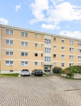 Moderne 4-Zimmer-Eigentumswohnung mit großem Südbalkon und Garage in Weißenburg - Weißenburg (Bayern)