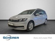 VW Touran, 1.5 TSI Comfortline, Jahr 2021 - Mainz