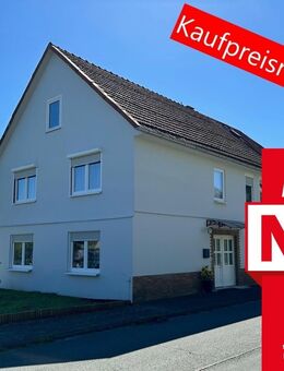Einfamilienhaus mit drei Garagen in Erndtebrück-Birkelbach - Erndtebrück