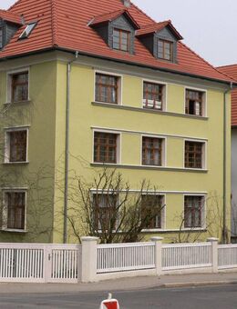 Repräsentatives Vierfamilienhaus in ruhiger Anliegerstraße in Gotha-West - Hörsel