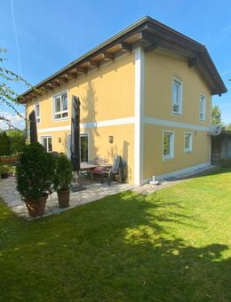 Charmantes Einfamilienhaus in einer ruhigen Lage in Burglengenfeld - Burglengenfeld